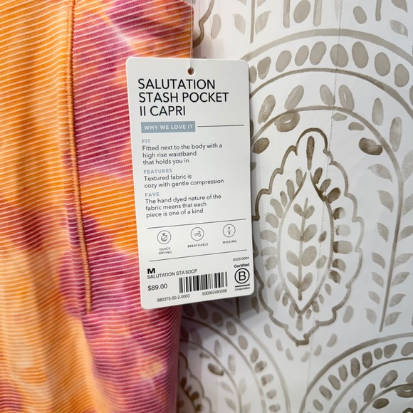 Athleta Salutation Stash Pocket II Capri Women M Orange Tie Dye Yoga Leggings - Picture 7 of 8